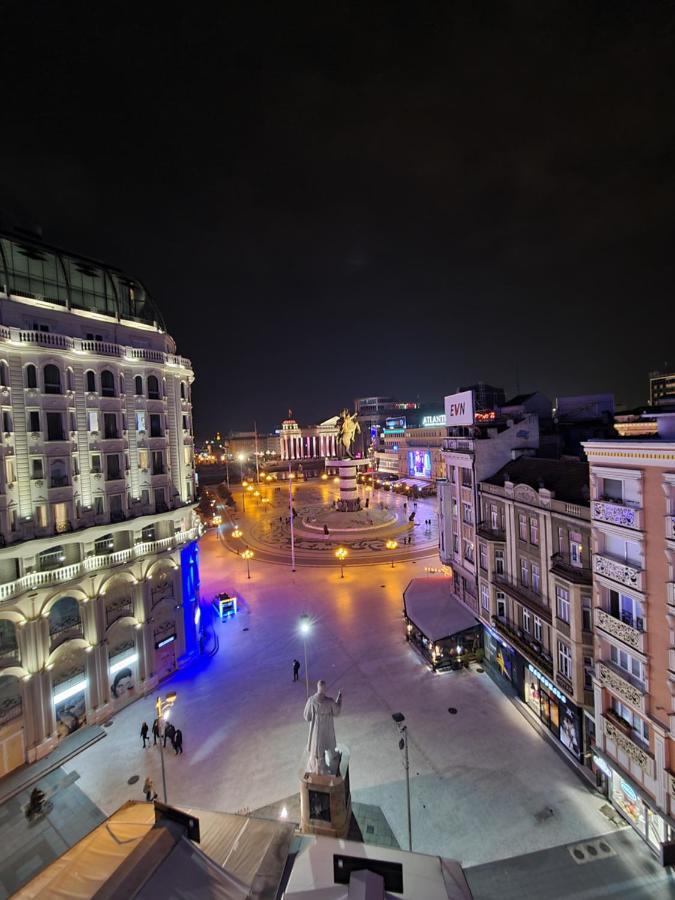 Square 2* Skopje