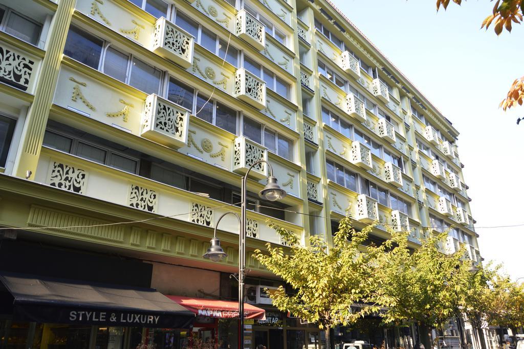 Hotel Square 2*